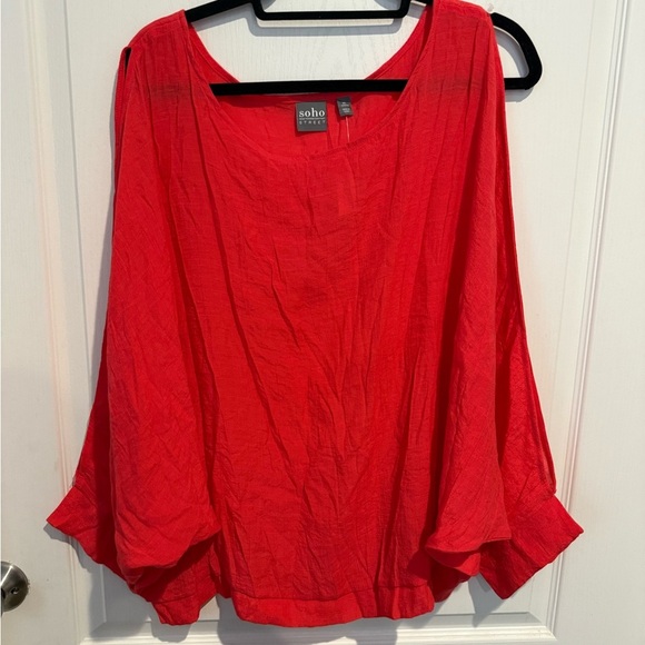New York & Company Tops - New York & Company vibrant Blouse